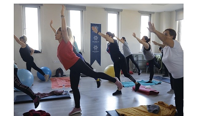 Aydın Büyükşehir Belediyesi tarafından düzenlenen güz dönemi etkinlikleri kapsamında pilates