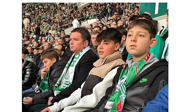 Yaşamın her alanında Bursaspor’a desteğini sunan Osmangazi Belediye Başkanı Erkan