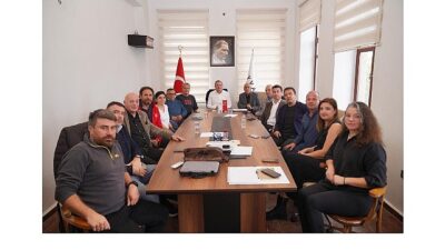 Ayvalık Belediye Başkanı Mesut Ergin, Ayvalık’ta faaliyet gösteren su sporları