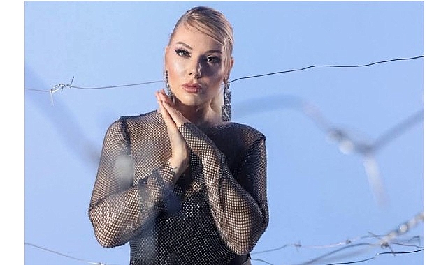 Türk müziğinin efsane ismi Kayahan’ın kızı Beste Açar, televizyon dünyasına