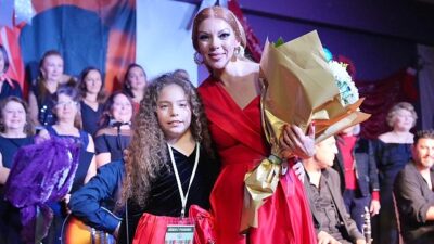 Burhaniye Belediyesi Kadınlar Korosu tarafından hazırlanan “Kenan Sucuoğlu Yardım Konseri”,