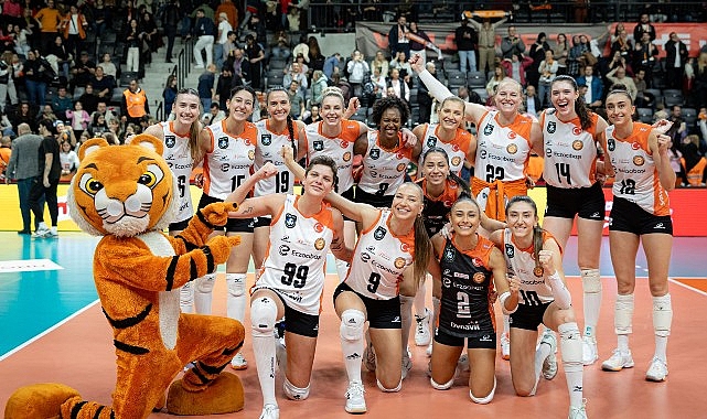 Eczacıbaşı Dynavit, Vodafone Sultanlar Ligi’nin on ikinci haftasında kendi evinde