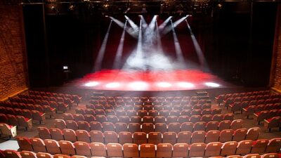 Tarihi atmosferini koruyarak geçmişi bugüne taşıyan, kültür, sanat, gastronomi ve