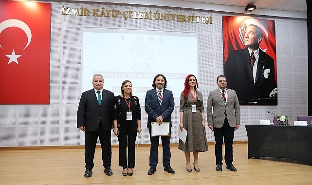      İzmir Kâtip Çelebi Üniversitesi (İKÇÜ) Sosyal