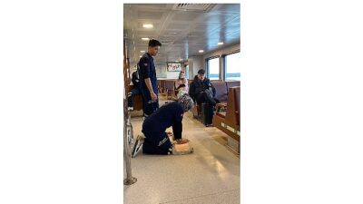 1-7 Aralık Acil Tıp Haftası kapsamında Beşiktaş-Kadıköy şehir hatları vapurunda