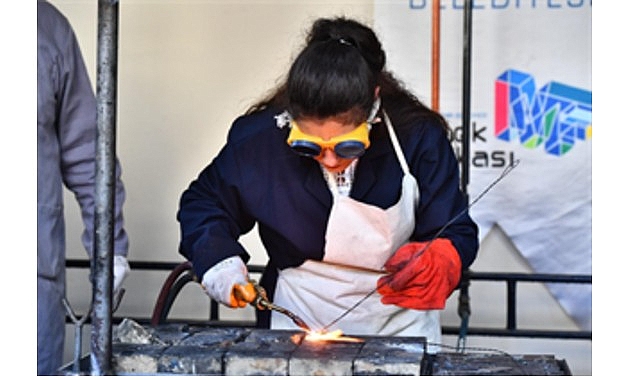 İzmir Büyükşehir Belediyesi Meslek Fabrikası, 2025 yılını başarıyla geride bırakıyor.