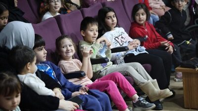 Kartepe Belediyesi Necip Fazıl Kısakürek Kültür Merkezi, “Karınca Kararınca” adlı