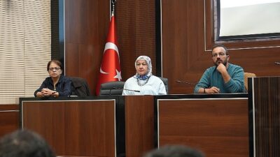 Keçiören Belediyesi, stajyer öğrencilere yönelik sağlık eğitimi programı düzenledi.