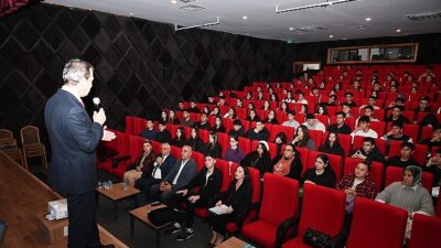 Kemer Belediye Başkanı Necati Topaloğlu öncülüğünde eğitime kazandırılan Kemer Belediyesi