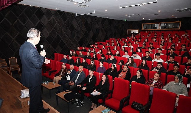 Kemer Belediye Başkanı Necati Topaloğlu öncülüğünde eğitime kazandırılan Kemer Belediyesi