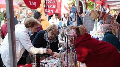 Konak Belediyesi’nin kadın emeğini odağa alan Yeni Yıl El Emeği