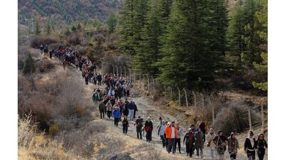 Konya Büyükşehir Belediyesi tarafından doğaseverlerin yoğun ilgisiyle sürdürülen “Konya’da Yürüyoruz”