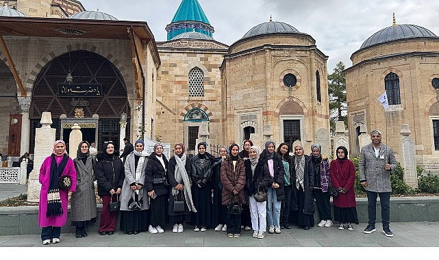 Konya Büyükşehir Belediyesi bünyesinde faaliyet yürüten Lise Medeniyet Akademisi öğrencileri,