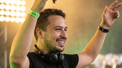 Türk elektronik müzik sahnesinde kendine özgü sound’u, sahne performansları ve