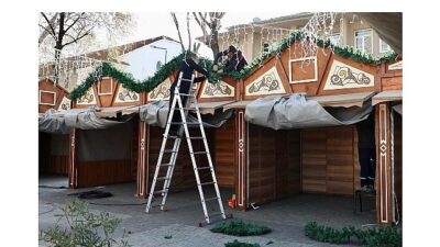 Mudanya Belediyesi, yeni yıl heyecanını kentin merkezine taşıyor.