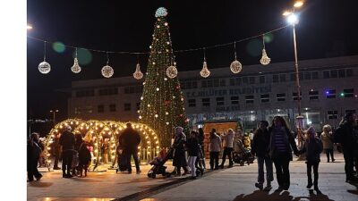 Nilüfer Belediyesi, yeni yılı Cumhuriyet Meydanı’nda kurulacak renkli bir festival