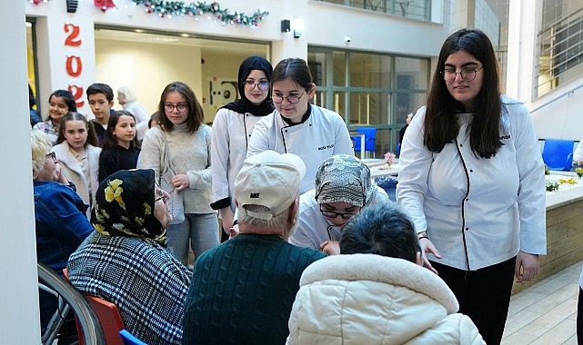 Beylikdüzü Belediyesi Çocuk Meclisi üyeleri ile Beylikdüzü 75.