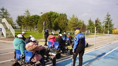 Kocaeli Büyükşehir Belediyesi, 3 Aralık Dünya Engelliler Günü kapsamında 17