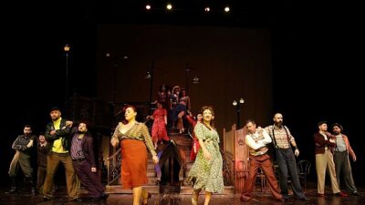 İstanbul Büyükşehir Belediyesi Şehir Tiyatroları, hikayesiyle dikkat çeken oyunlarından “Fosforlu Cevriye”yi Büyükçekmece seyircisiyle buluşturuyor.