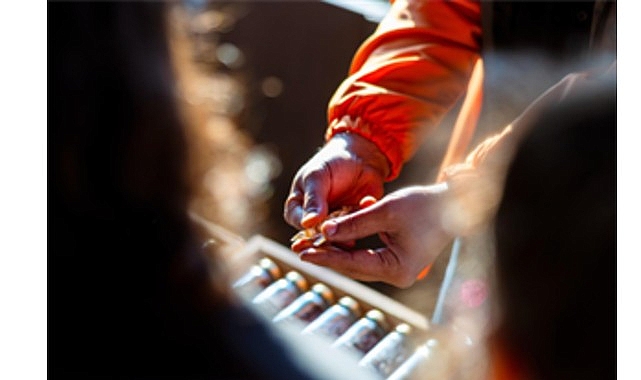 İzmir Büyükşehir Belediyesi’nin “Parkta Etkinlik Var” projesi kapsamında düzenlediği “Tohumdan