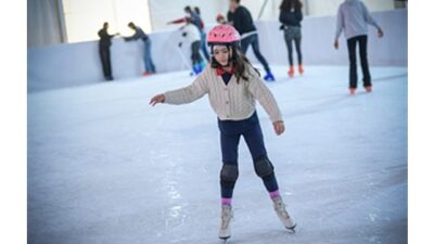 İzmir Büyükşehir Belediyesi’nin Yeni Yıl Festivali kapsamında Kültürpark ve Bostanlı’da