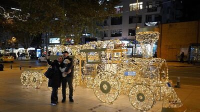 Kadıköy, her yıl olduğu gibi bu yıl da ışıl ışıl