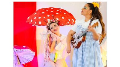 Aliağa Belediyesi’nin sömestr özel olarak düzenlediği Tiyatro Günleri kapsamında sahnelenen