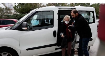 Balçova Belediyesi, ilçede yaşayan fizik tedavi ve onkoloji hastalarının hastaneye