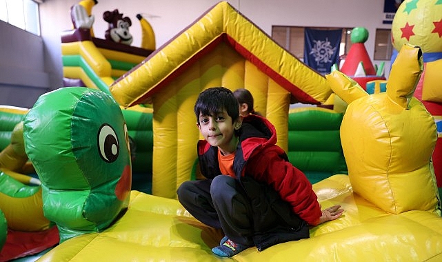 Aydın Büyükşehir Belediye Başkanı Özlem Çerçioğlu’nun çocuklara yarıyıl tatili hediyesi