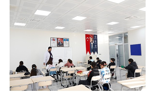 Aydın Büyükşehir Belediyesi tarafından kent genelinde düzenlenen güz dönemi etkinlikleri