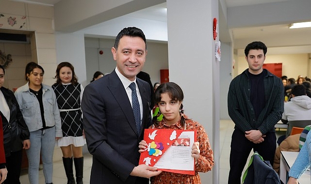 Bayraklı Belediyesi, yarıyıl tatili döneminde çocukların dinlenirken aynı zamanda kültür