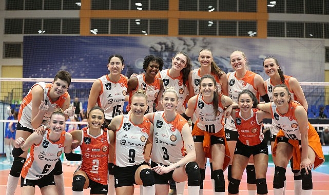 Eczacıbaşı Dynavit, CEV Zeren Group Şampiyonlar Ligi beşinci maçında Sırbistan ekibi