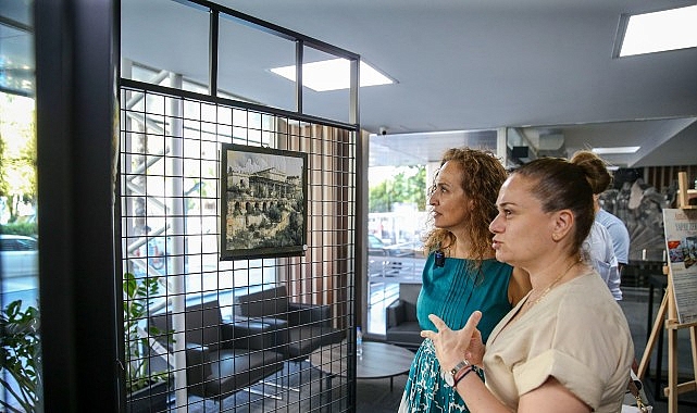 Karşıyaka Belediyesi, ana hizmet binasının giriş katında yer alan Galeri