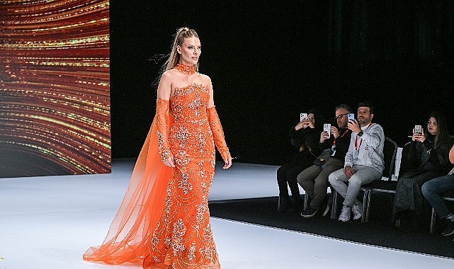 İzmir Büyükşehir Belediyesi ev sahipliğinde, İZFAŞ organizasyonu ve Ege Giyim