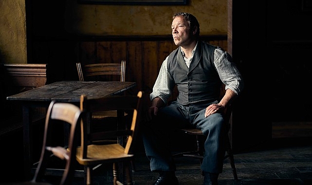 1880’lerde Londra’nın acımasız Doğu Yakası’nda hayatta kalma mücadelesi veren bir