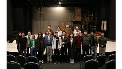 İzmir Şehir Tiyatroları’nın gençlerin tiyatro sanatına ilgisini artırmak hedefiyle gerçekleştirdiği