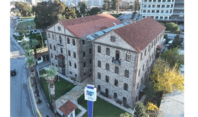 İzmir Büyükşehir Belediyesi Meslek Fabrikası 10 yıldır hem mesleki eğitim