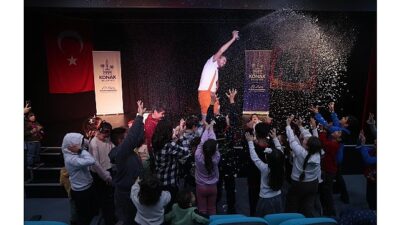 Konak Belediyesi’nin yarıyıl tatili için hazırladığı etkinliklerle günlerini dolu dolu