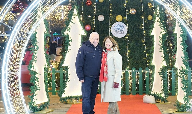 Nilüfer Belediyesi’nin düzenlediği Yeni Yıl Festivali’nde yüzlerce Nilüferli yeni yıla