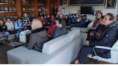 Kepez ilçesinde yer alan Mimar Sinan İlkokulu 4/F sınıfı öğrencileri,