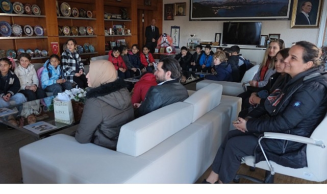 Kepez ilçesinde yer alan Mimar Sinan İlkokulu 4/F sınıfı öğrencileri,