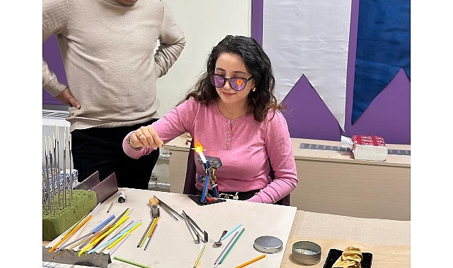 Kocaeli Büyükşehir Belediyesi, yarıyıl tatilinde minik dostlarına kültür ve sanatla