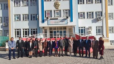 Yaklaşık 18 milyon öğrenci, 2025-2026 eğitim-öğretim yılının ilk dönemini tamamlayarak bugün karnelerini