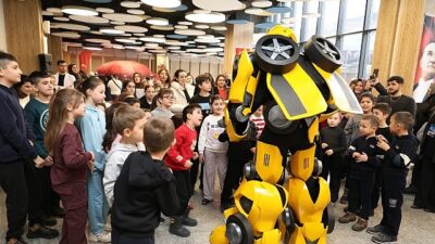 Sömestr tatilinde öğrencileri bilimle buluşturmak için harekete geçen Osmangazi Belediyesi,