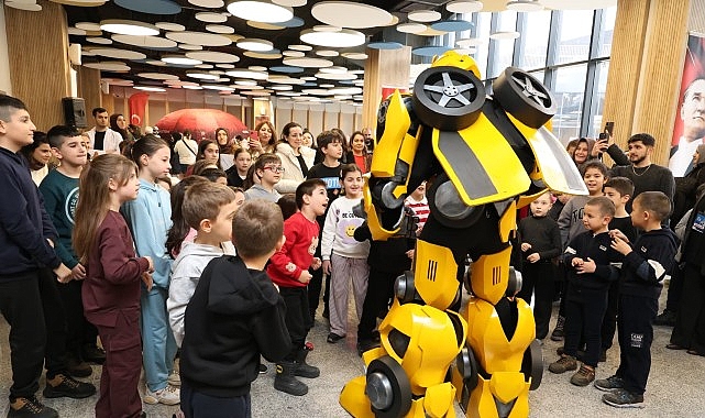 Sömestr tatilinde öğrencileri bilimle buluşturmak için harekete geçen Osmangazi Belediyesi,