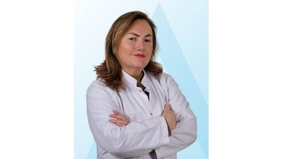 Adet düzensizliği, kilo verememe, özellikle karın çevresinde yağlanma, akne, tüylenme