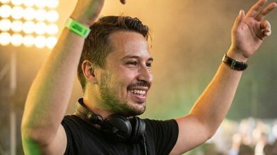 Türk elektronik müziğinin enerjisi bu hafta radyo frekanslarına taşınıyor.