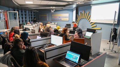 Selçuklu Sanat Eğitim ve Teknoloji Atölye Programları (SETAP) kapsamında düzenlenen