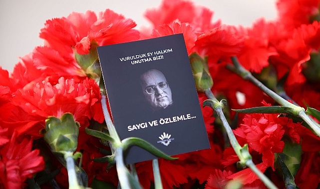 Karabağlar Belediyesi, araştırmacı gazeteciliğin simge ismi Uğur Mumcu’yu, hain bir