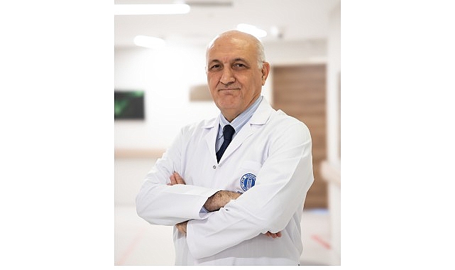 Yüz felci, yüz mimik kaslarını uyaran fasiyal sinirin çeşitli nedenlerle